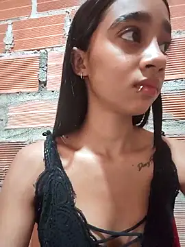 Zoe_Sweett18 live sex cam