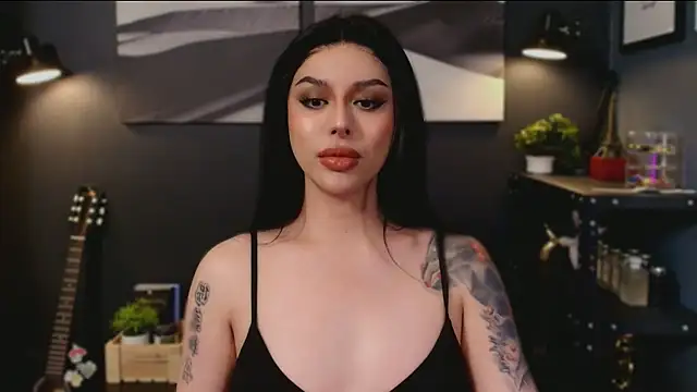 callmeLUNA live sex cam