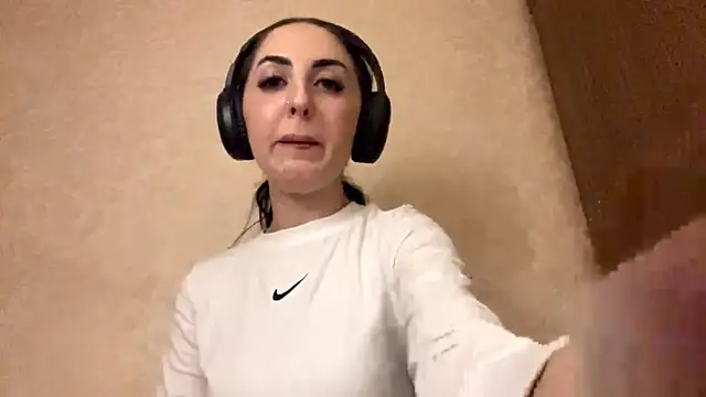 CindyFlowers's cam snapshot