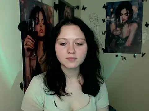 LadyAlice_'s cam snapshot