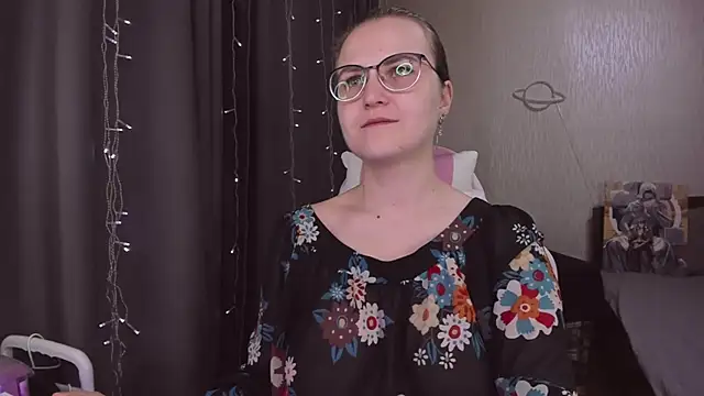 MissBrightShine's cam snapshot