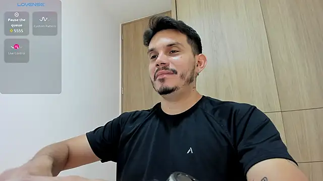 alejandro_stark live sex cam