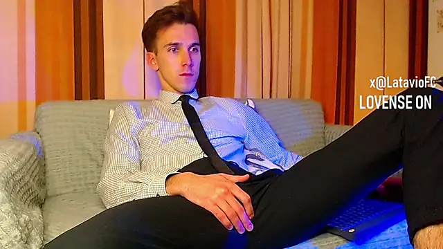 Midnighter_ live sex cam