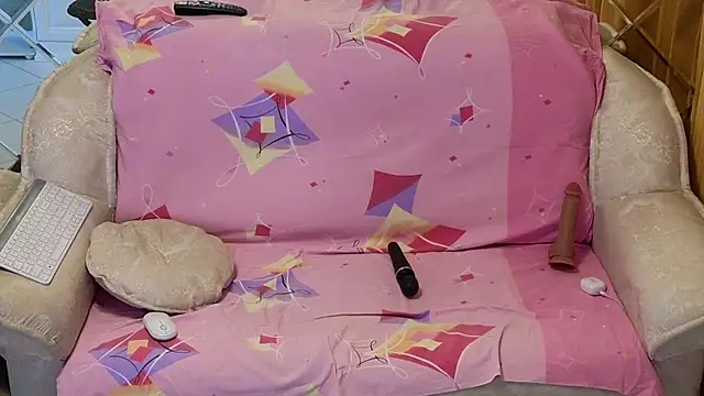 Alyonushkadarling's cam snapshot