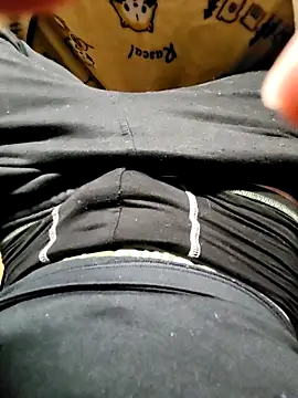 yuyuyu23565's cam snapshot