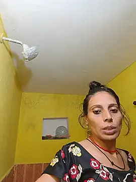 ISHANI-SINGH's cam snapshot