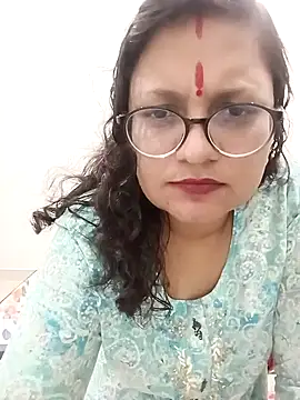 Mahira_sharma01's cam snapshot