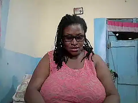 sexy_bigboobss's cam snapshot