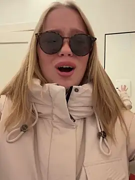 Little_Forest_ELF live sex cam