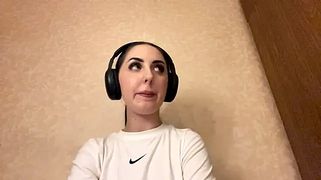 CindyFlowers's cam snapshot