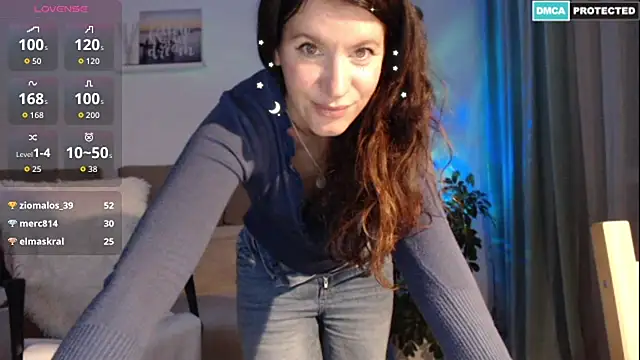 Sensual-Adeline's cam snapshot