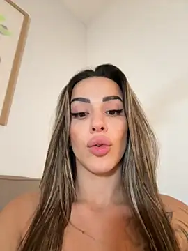 -Alisa's cam snapshot