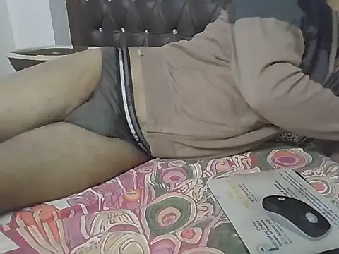 hotindianstud live sex cam