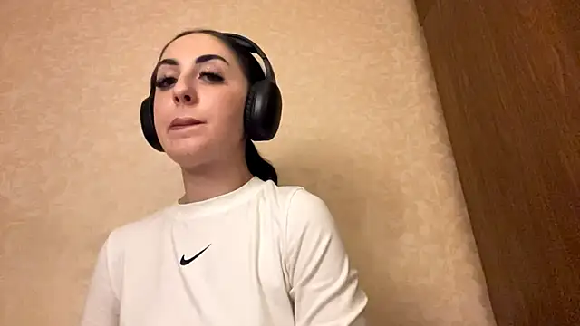 CindyFlowers's cam snapshot