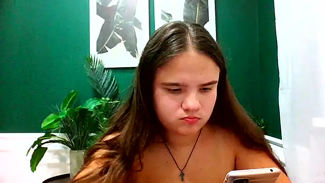 AdeleCruz live sex cam