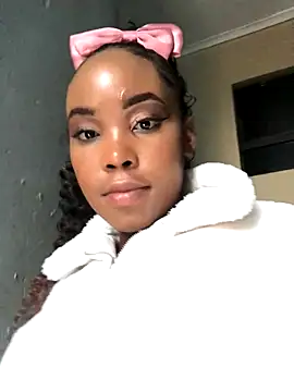 Nicole_Liam_'s cam snapshot