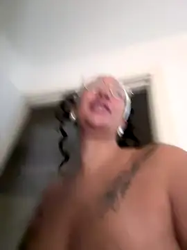 CassieBlaze's cam snapshot