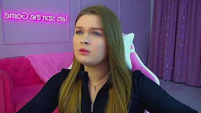 CrystalLyons's cam snapshot