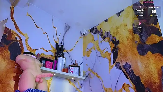 Nijinsky_LatinBoy's cam snapshot