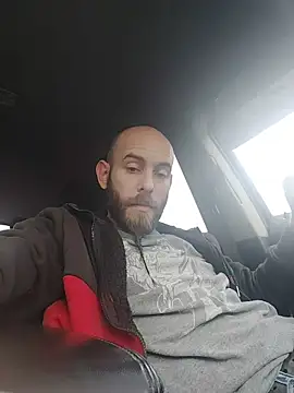 JohnnyFaster's cam snapshot