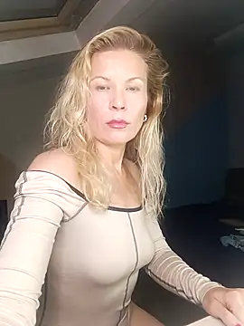 Julia_Giulia's cam snapshot