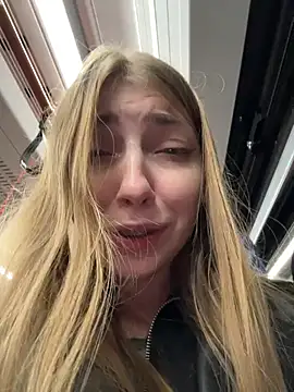 Sunny___Bunny live sex cam