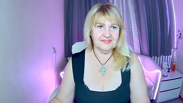 EmmaEllison's cam snapshot