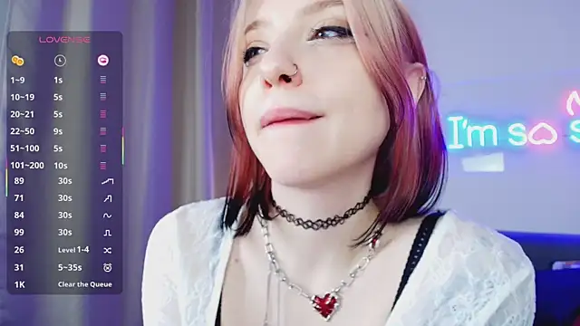 arielabradberry's cam snapshot