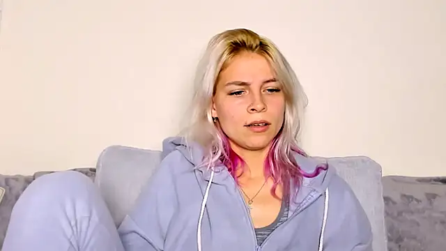 FoxyKathryn's cam snapshot