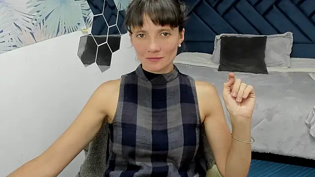 Valery_More__'s cam snapshot