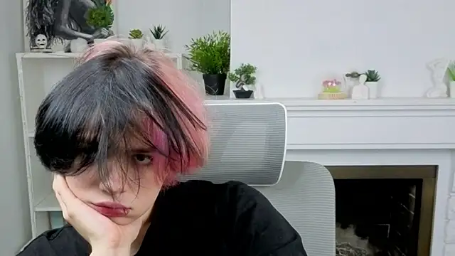 Justin_Care's cam snapshot