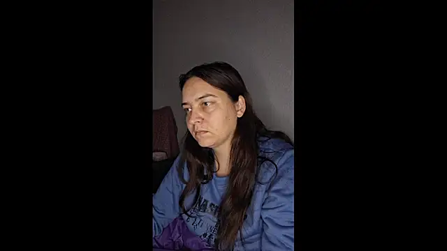 Cyndee_Winter's cam snapshot