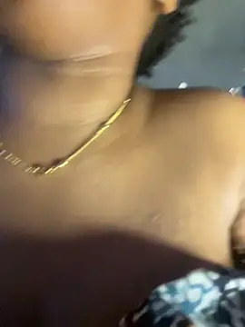 Boneca25 live sex cam