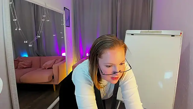 Elizabeth_Walson's cam snapshot