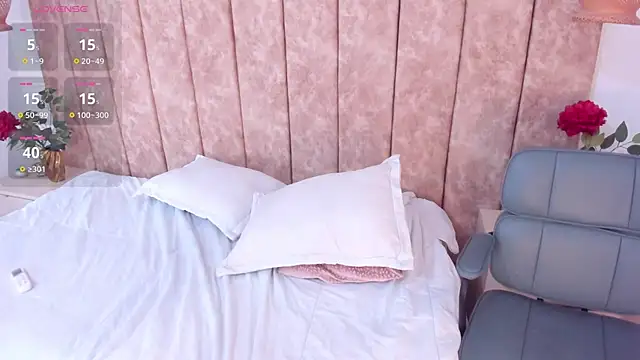 Katrina_baurii's cam snapshot