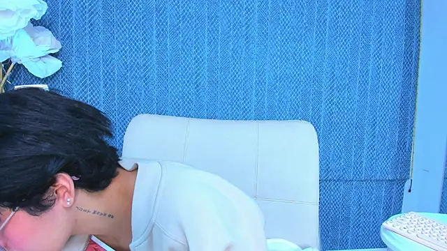 Lia_Vivumi's cam snapshot