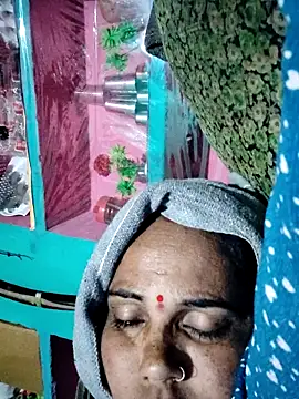 Pooja750's cam snapshot