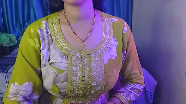 priya-kumari22 live sex cam