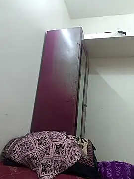 Tamil_Yalini12's cam snapshot