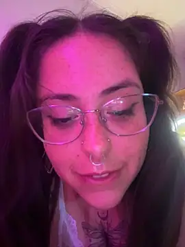 Mizztikaa live sex cam