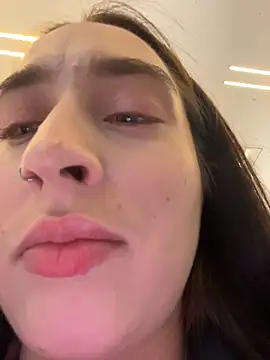 Holly_Play live sex cam