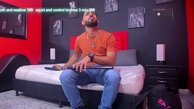 Thiagogomez live sex cam