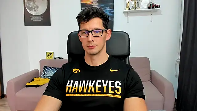 BrutusK08 live sex cam