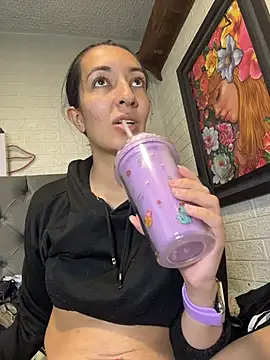 Salome_Marck's cam snapshot