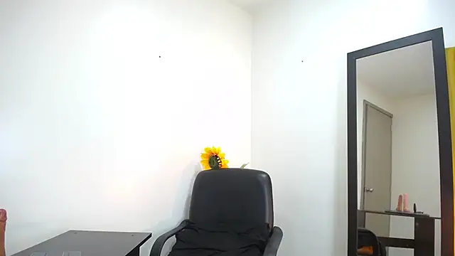 Lupiita223's cam snapshot