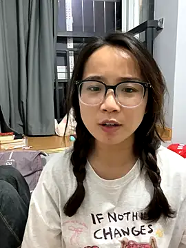 Hmm_0303's cam snapshot