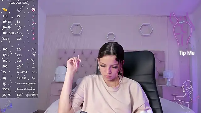 MadisonSky_'s cam snapshot