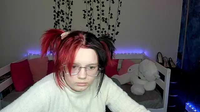 shy_elina01's cam snapshot