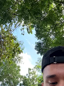 outdoors11 live sex cam