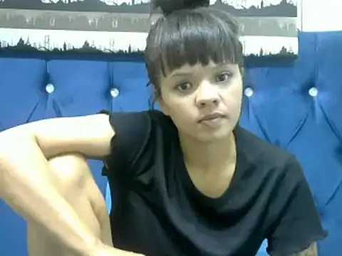 TwinkleToes29 live sex cam